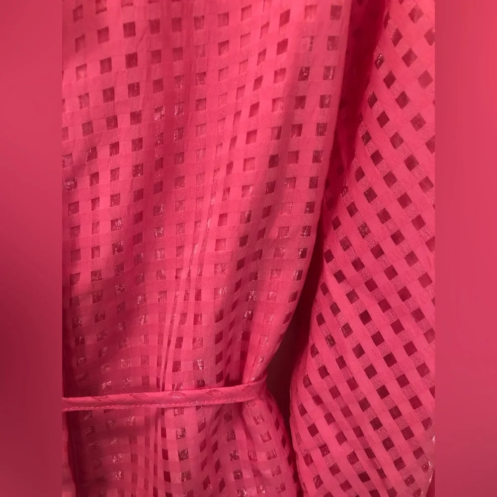 Gingham & Heels Magenta dress - Picture 4 of 10